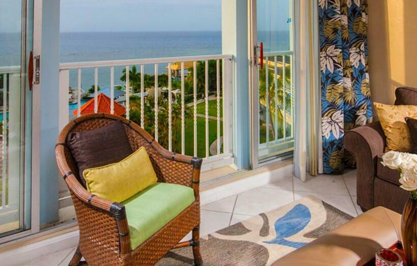 Deluxe Suite Sea View, Beaches Ocho Rios - All Inclusive