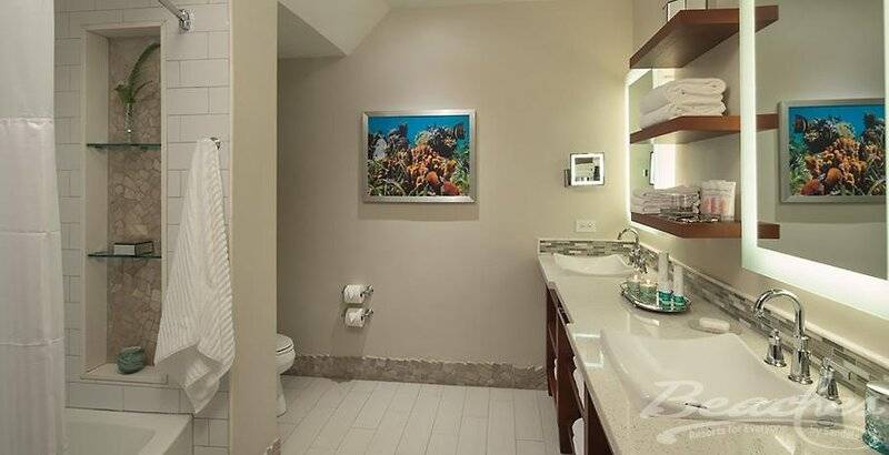 Deluxe Suite Sea View, Beaches Ocho Rios - All Inclusive
