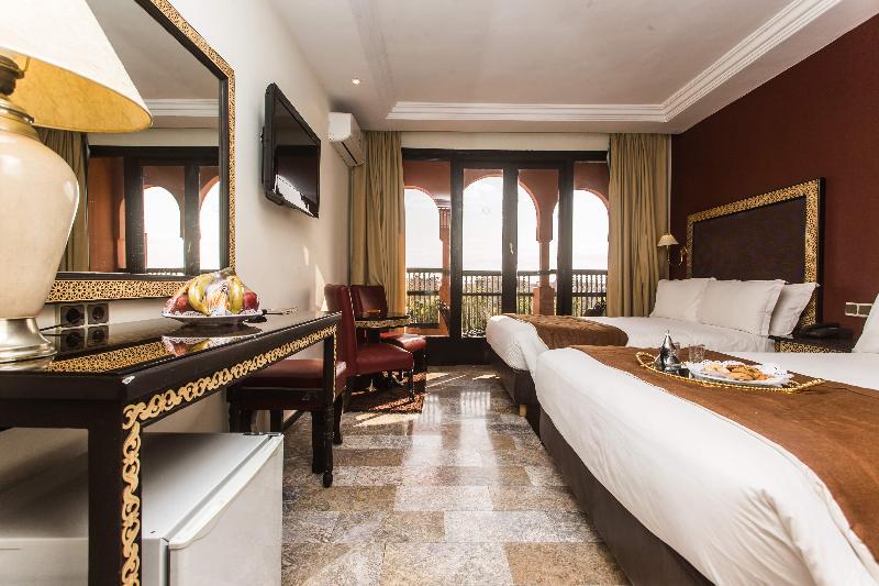 اتاق استاندارد با چشم‌انداز استخر, El Andalous Lounge & Spa