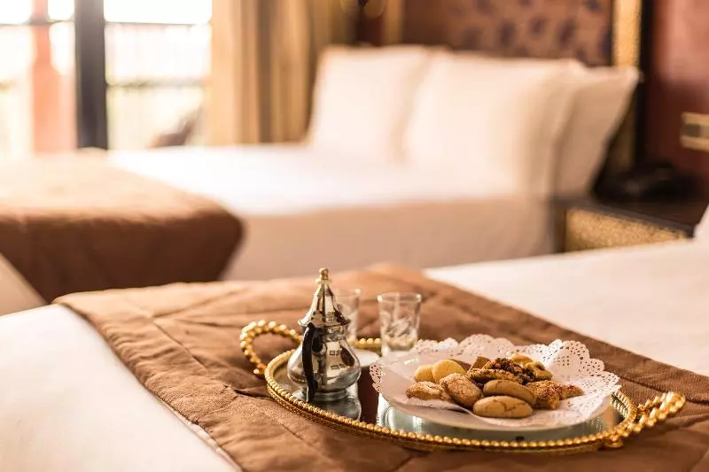 اتاق استاندارد با چشم‌انداز استخر, El Andalous Lounge & Spa