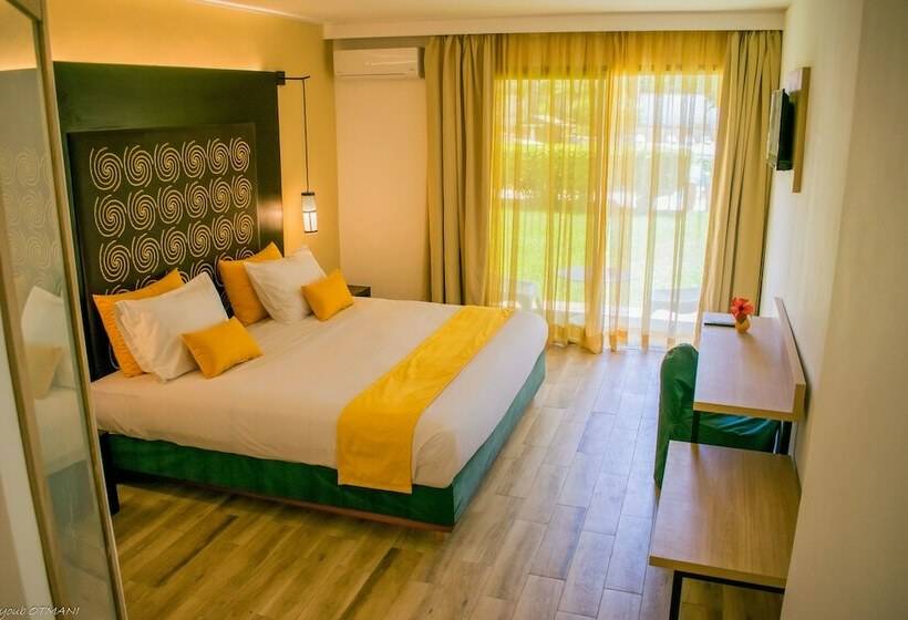 スタンダードルーム, Hamilton Agadir