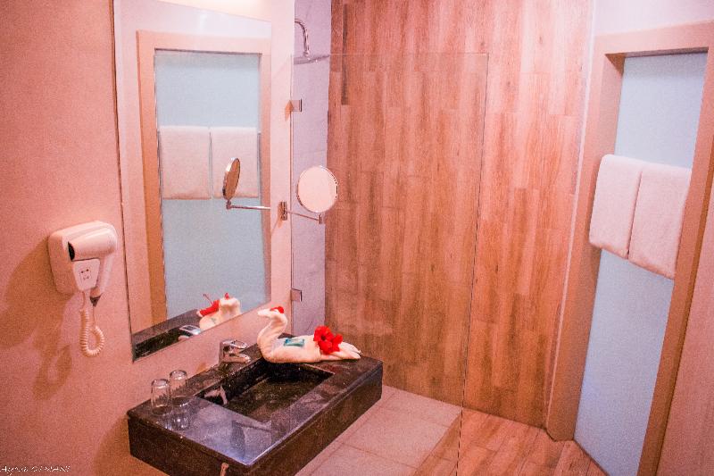 スタンダードトリプルルーム, Hamilton Agadir