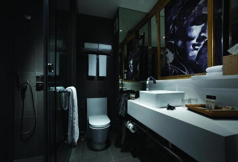 プールの見えるデラックスルーム, Hard Rock Hotel Penang