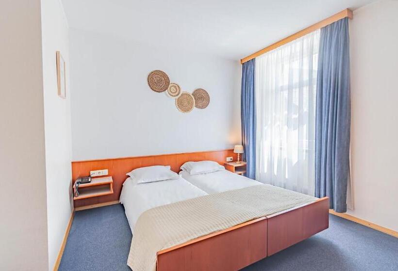 اتاق استاندارد, Hôtel Le Petit Poète