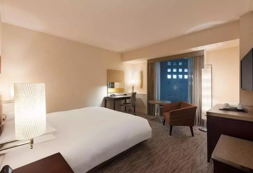 キングサイズベッドのスタンダードルーム, Hyatt Regency Tokyo