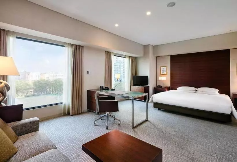 キングサイズベッドのデラックスルーム, Hyatt Regency Tokyo