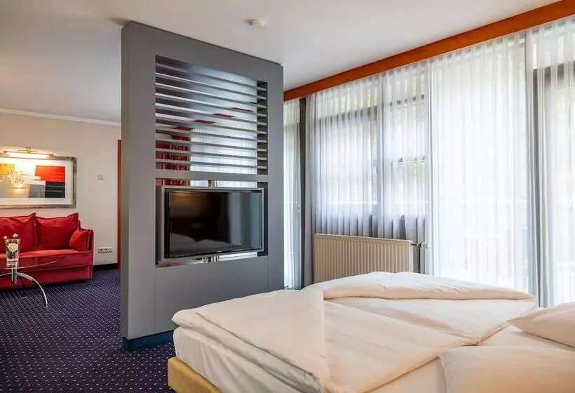 سوییت جونیور, Koener Hotel & Spa