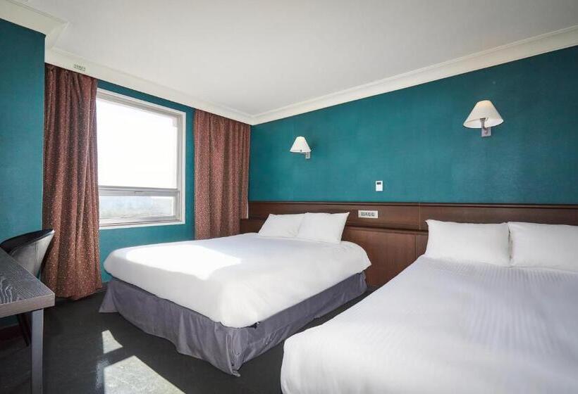 חדר משפחתי, Kolon