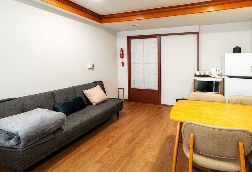 スタンダードルーム, Koreana