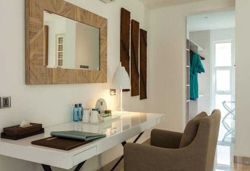 Вилла 3 Спальни, Leopard Beach Resort And Spa