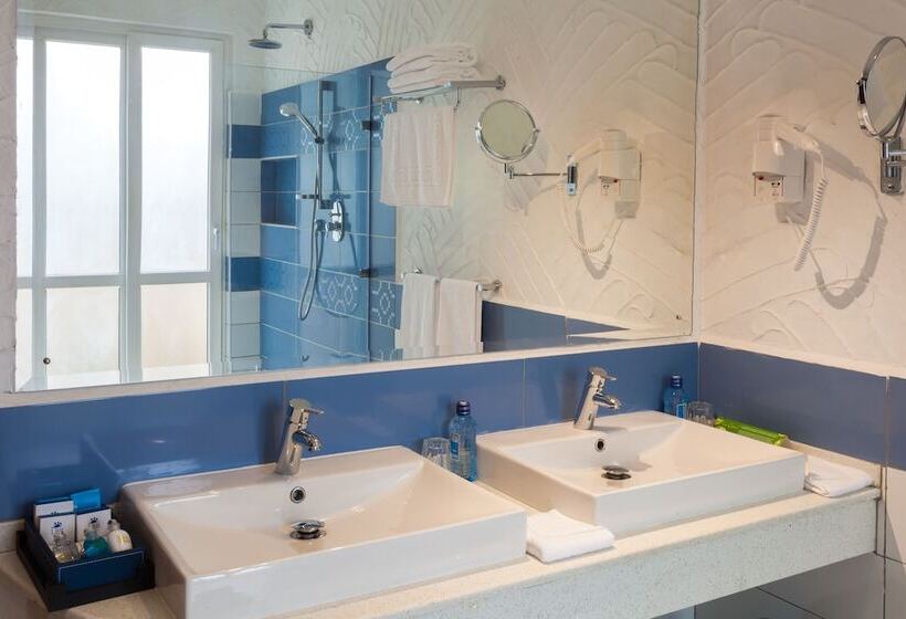 Вилла Deluxe 2 Спальни, Leopard Beach Resort And Spa