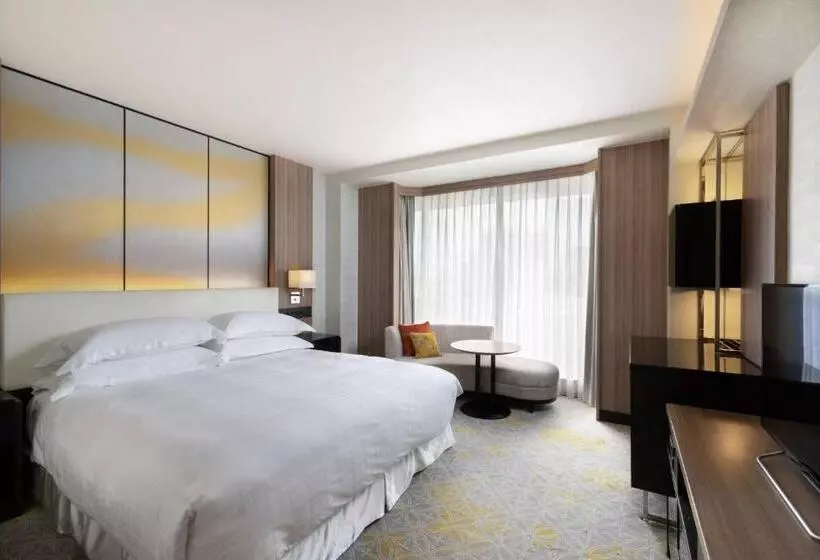 キングサイズベッドのスーペリアルーム, Sheraton Miyako Hotel Tokyo