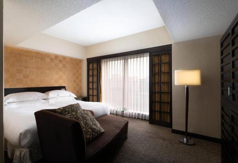 Номер Superior Кровать Кинг, Sheraton Miyako Hotel Tokyo