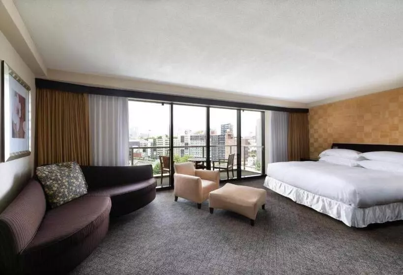 キングサイズベッド、シティビューデラックスルーム, Sheraton Miyako Hotel Tokyo