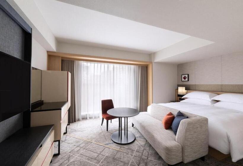اتاق دلوکس با تخت کینگ و چشم‌انداز شهر, Sheraton Miyako Hotel Tokyo