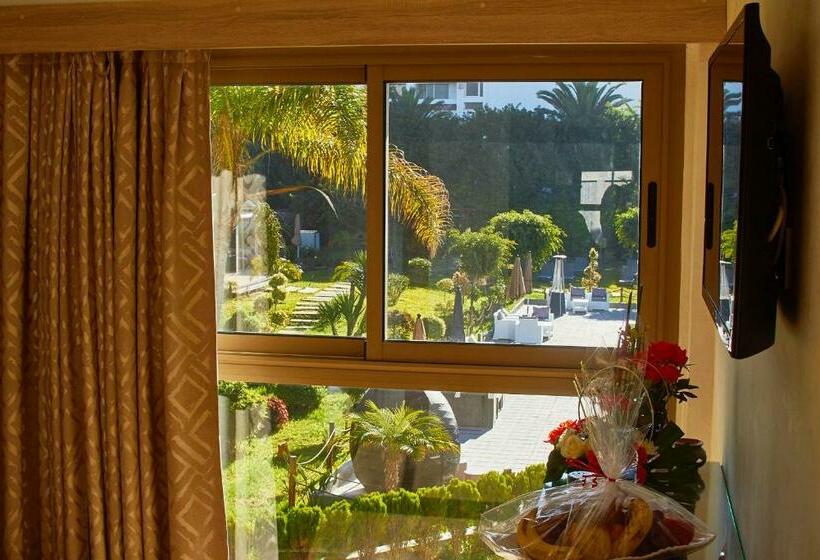 标准间带游泳池, Mabrouk Hotel And Suites Adult Only