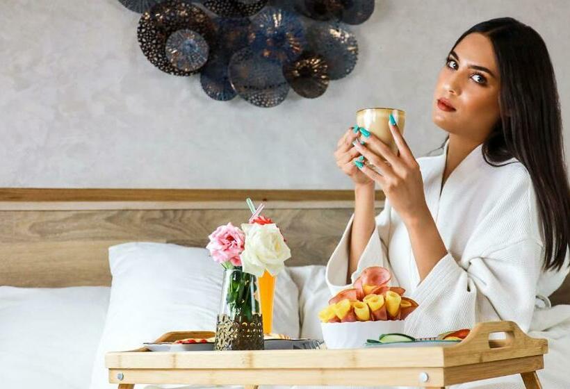 带海景的复工套房, Mabrouk Hotel And Suites Adult Only