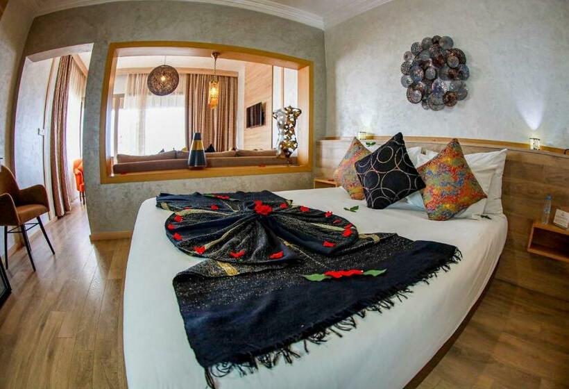 带海景的复工套房, Mabrouk Hotel And Suites Adult Only