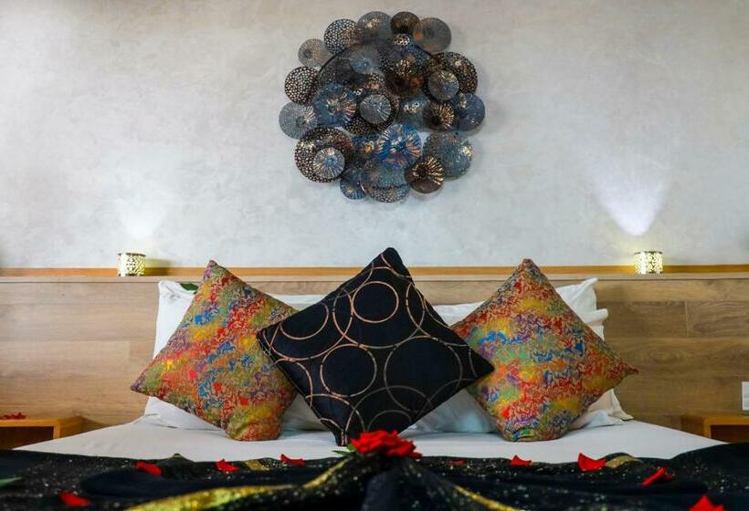 带海景的复工套房, Mabrouk Hotel And Suites Adult Only