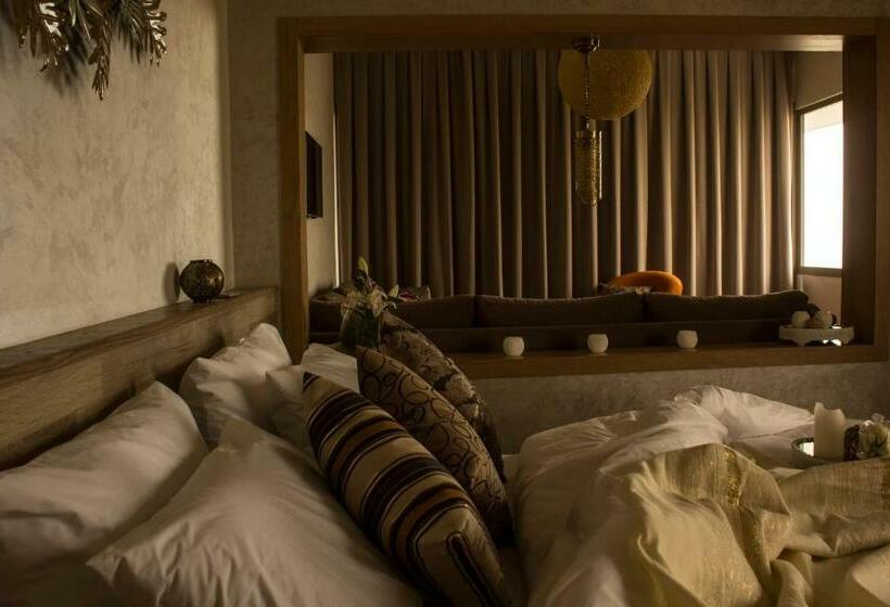 带海景的复工套房, Mabrouk Hotel And Suites Adult Only