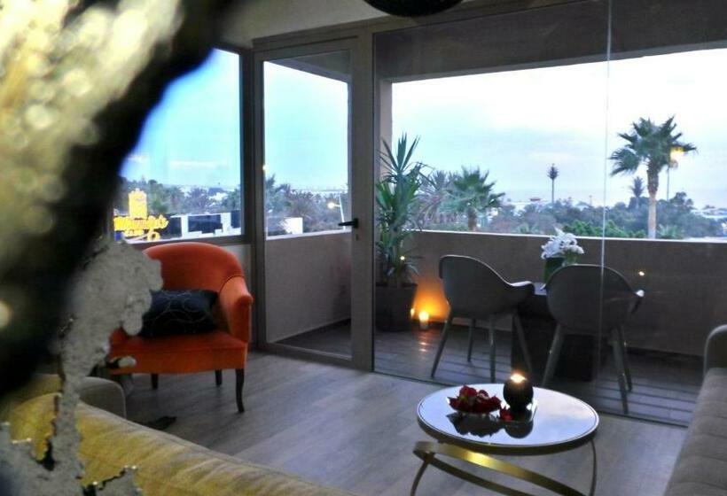 带海景的复工套房, Mabrouk Hotel And Suites Adult Only