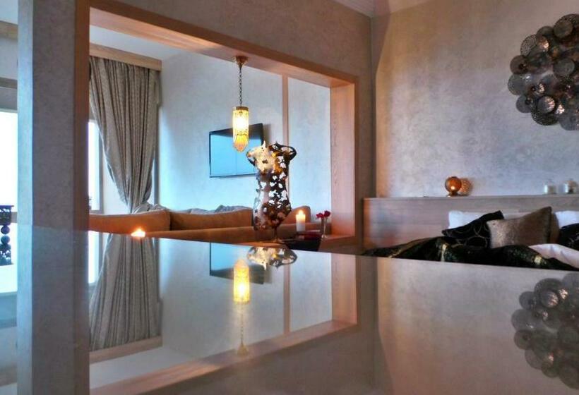 带海景的复工套房, Mabrouk Hotel And Suites Adult Only