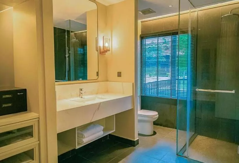 اتاق استاندارد با تراس, Pelangi Beach Resort & Spa, Langkawi