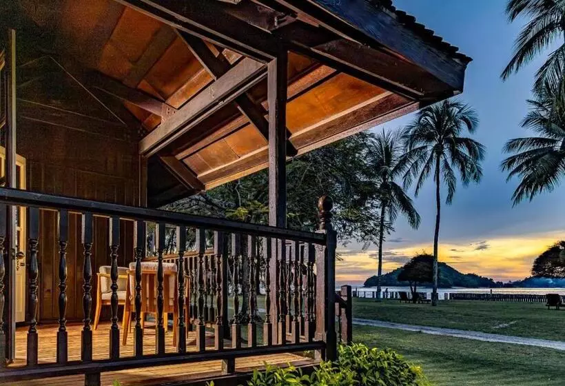 اتاق استاندارد با چشم‌انداز, Pelangi Beach Resort & Spa, Langkawi