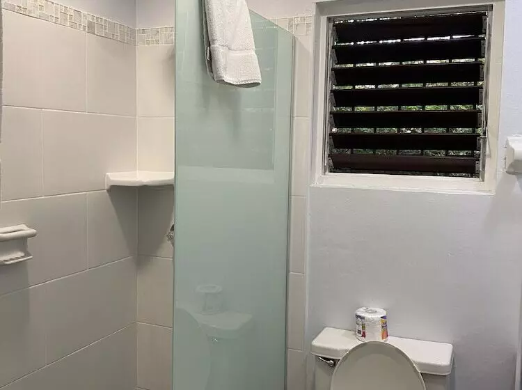اتاق لوکس, Toby S Resort