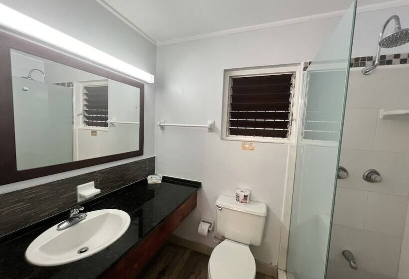 اتاق لوکس, Toby S Resort