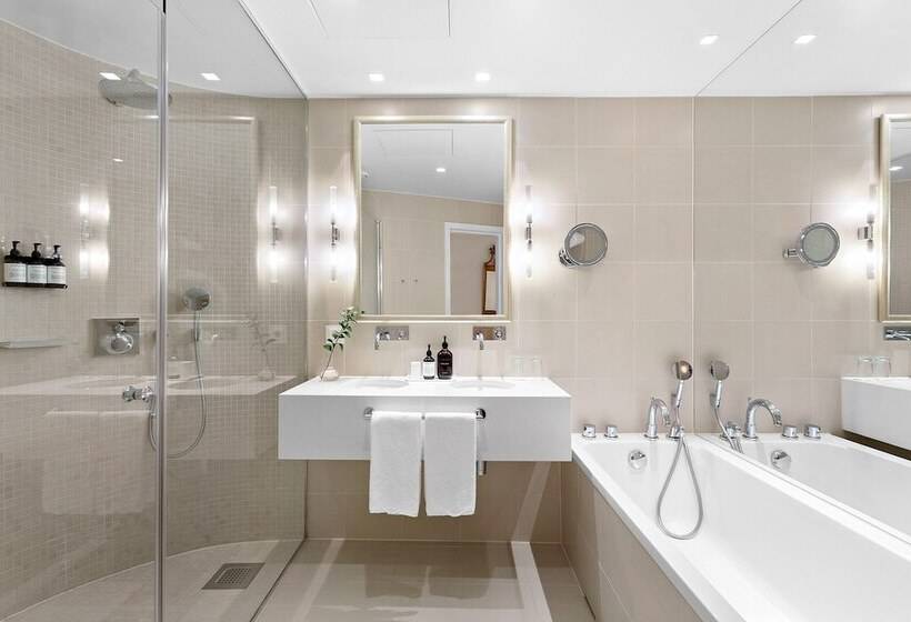 سوییت جونیور با بالکن, Continental