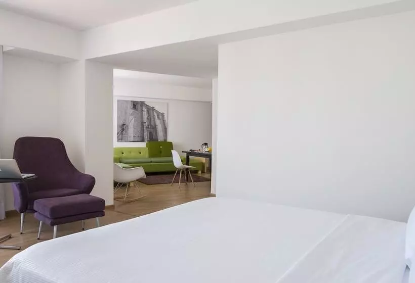 ジュニアスイート, Fiesta Inn Queretaro