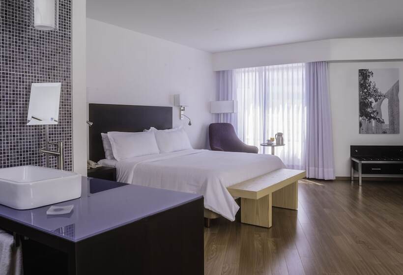 Полулюкс, Fiesta Inn Queretaro