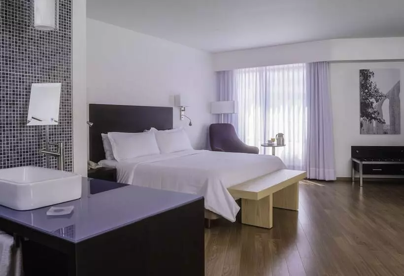 ジュニアスイート, Fiesta Inn Queretaro