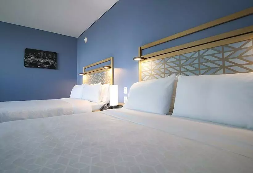 2ダブルベッドのスタンダードルーム, Holiday Inn Express Mexico Reforma, An Ihg