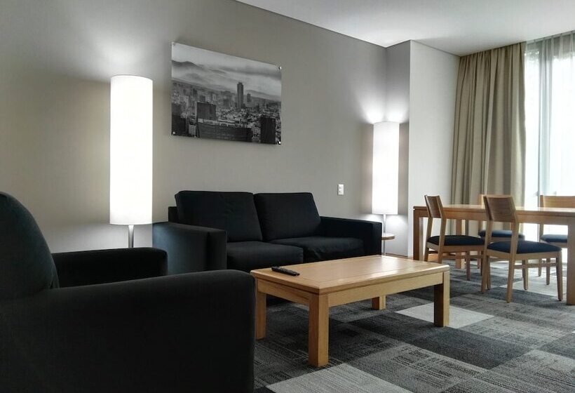 발코니가 있는 스위트, Holiday Inn Express Mexico Reforma, An Ihg