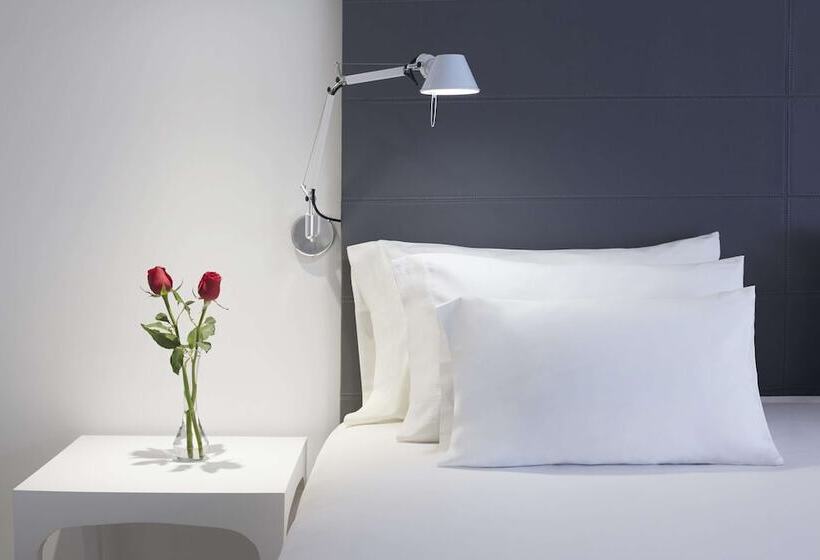 Номер Superior, NH Collection Mexico City Reforma
