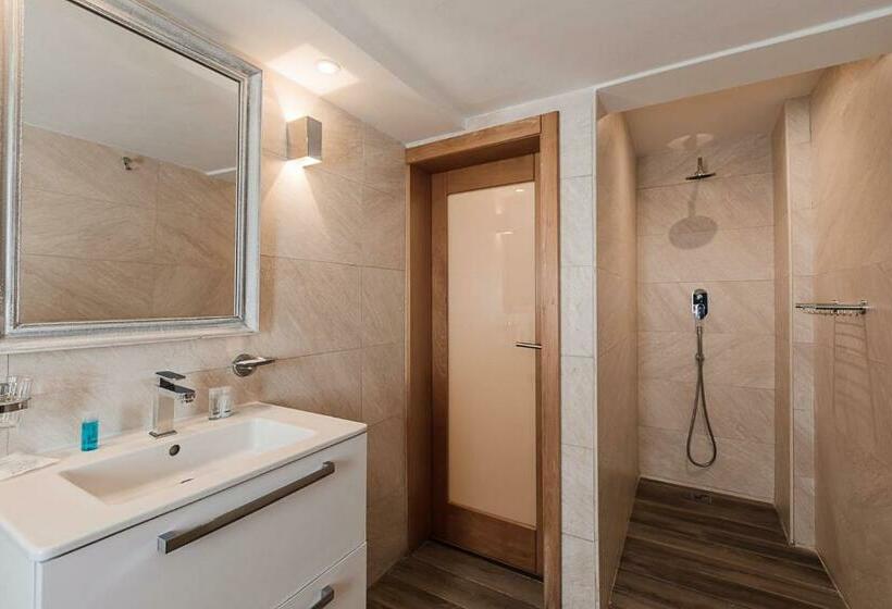 اتاق استاندارد, Osborne