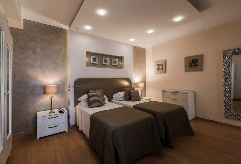 اتاق سوپریور با چشم‌انداز دریا, Osborne