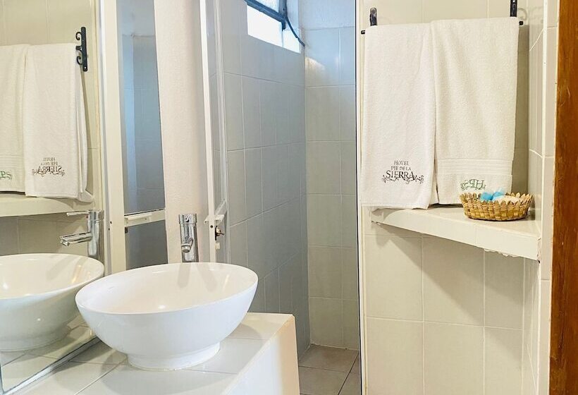 غرفة إقتصادية, Pie De La Sierra