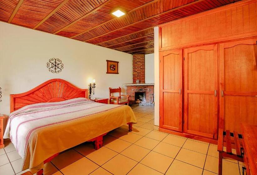 غرفة قياسية, Pie De La Sierra