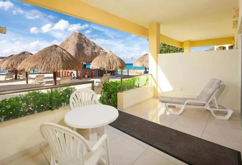 سوییت جونیور, Playa Azul Cozumel
