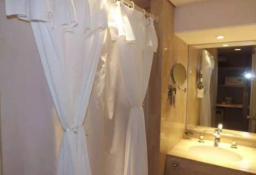 ２ダブルベッドのスタンダードルーム, Radisson Paraiso Hotel Mexico City