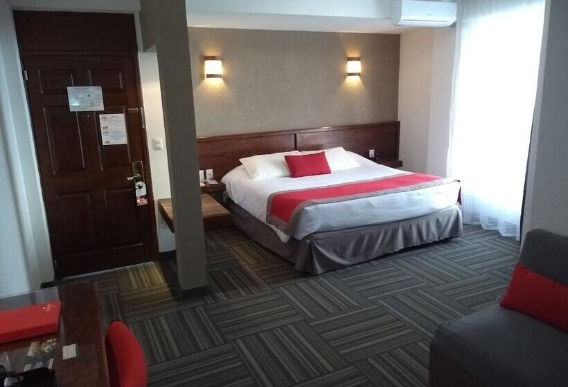 标准间带双人床, Ramada Plaza By Wyndham Leon