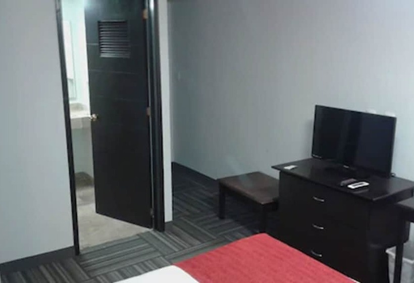 标准间带双人床, Ramada Plaza By Wyndham Leon