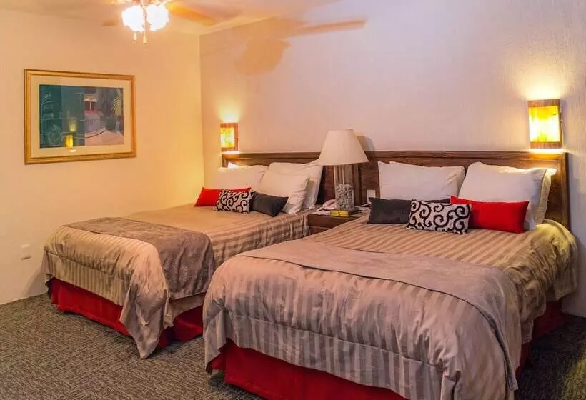 اتاق استاندارد با 2 تخت دوبل, Ramada Plaza By Wyndham Leon