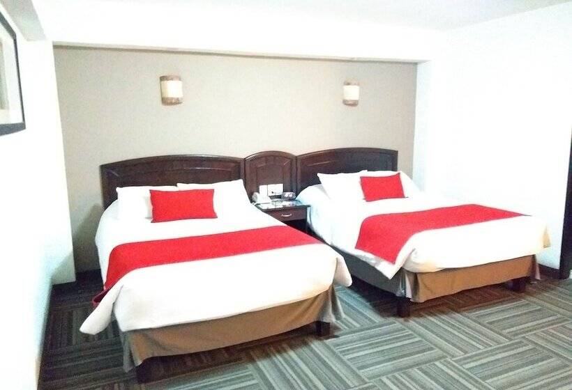 带2个双人床的标准工作室, Ramada Plaza By Wyndham Leon