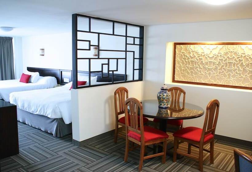 小型套房, Ramada Plaza By Wyndham Leon