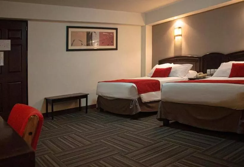 اتاق استاندارد با 2 تخت دوبل, Ramada Plaza By Wyndham Leon