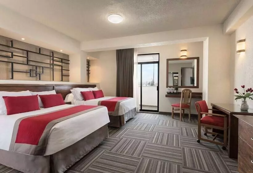 اتاق استاندارد, Ramada Plaza By Wyndham Leon
